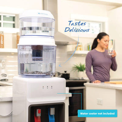 The Santevia Gravity Water System Makes Water That Tastes Delicious#model_dispenser